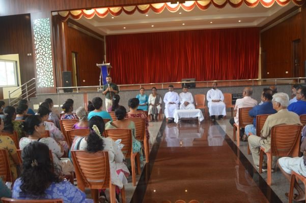 Moodubelle Parishioners Accord Heartfelt Farewell to Fr. Rickson Monteiro