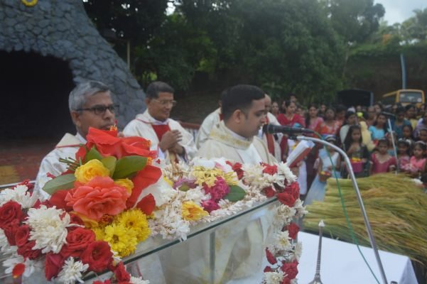 Monti Festh Celebrated with Faith and Fervour at St. Lawrence Church, Moodubelle - Photo 15