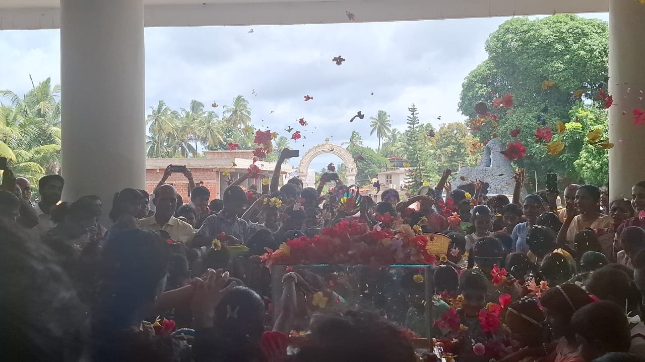 " Floral Offering to Infant Mary” (Monthi Feast) 31st August to 7th September - Photo 6