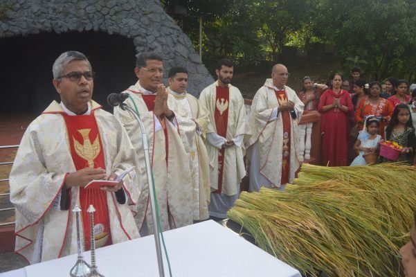 Monti Festh Celebrated with Faith and Fervour at St. Lawrence Church, Moodubelle - Photo 11