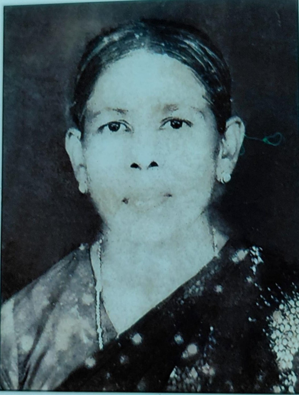LILLY DSOUZA (90)